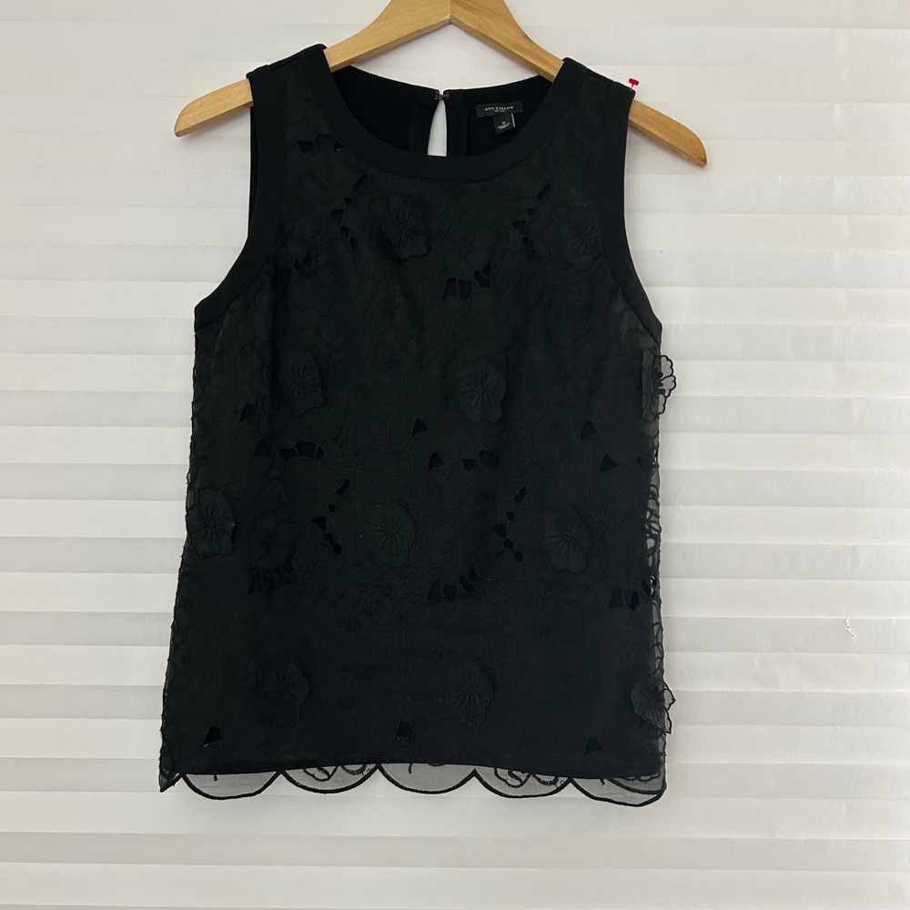 Ann Taylor Womens Small Black Floral Fairy Grunch Lace Sleeveless Top Keyhole